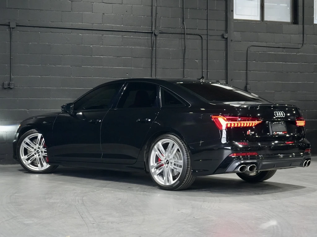 Audi S6 2.9 V6 Quattro / Bang & Olufsen / HUD / 360 - изображение 4 | Auto.bg Audi S6 2.9 V6 Quattro / Bang & Olufsen / HUD / 360 - изображение 4