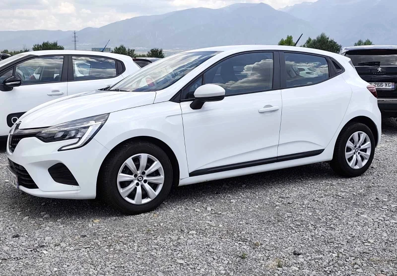 Renault Clio euro 6 - 10300 € / 20145.05 лв. - 43199675 1 | Car24.bg Renault Clio euro 6 - 10300 € / 20145.05 лв. - 43199675 1
