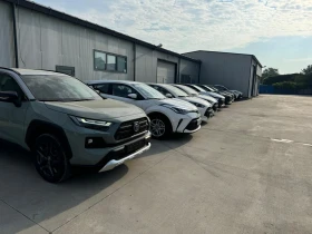Toyota C-HR HYBRID 1.8 | Auto.bg — изображение 16 Toyota C-HR HYBRID 1.8 | Auto.bg — изображение 16