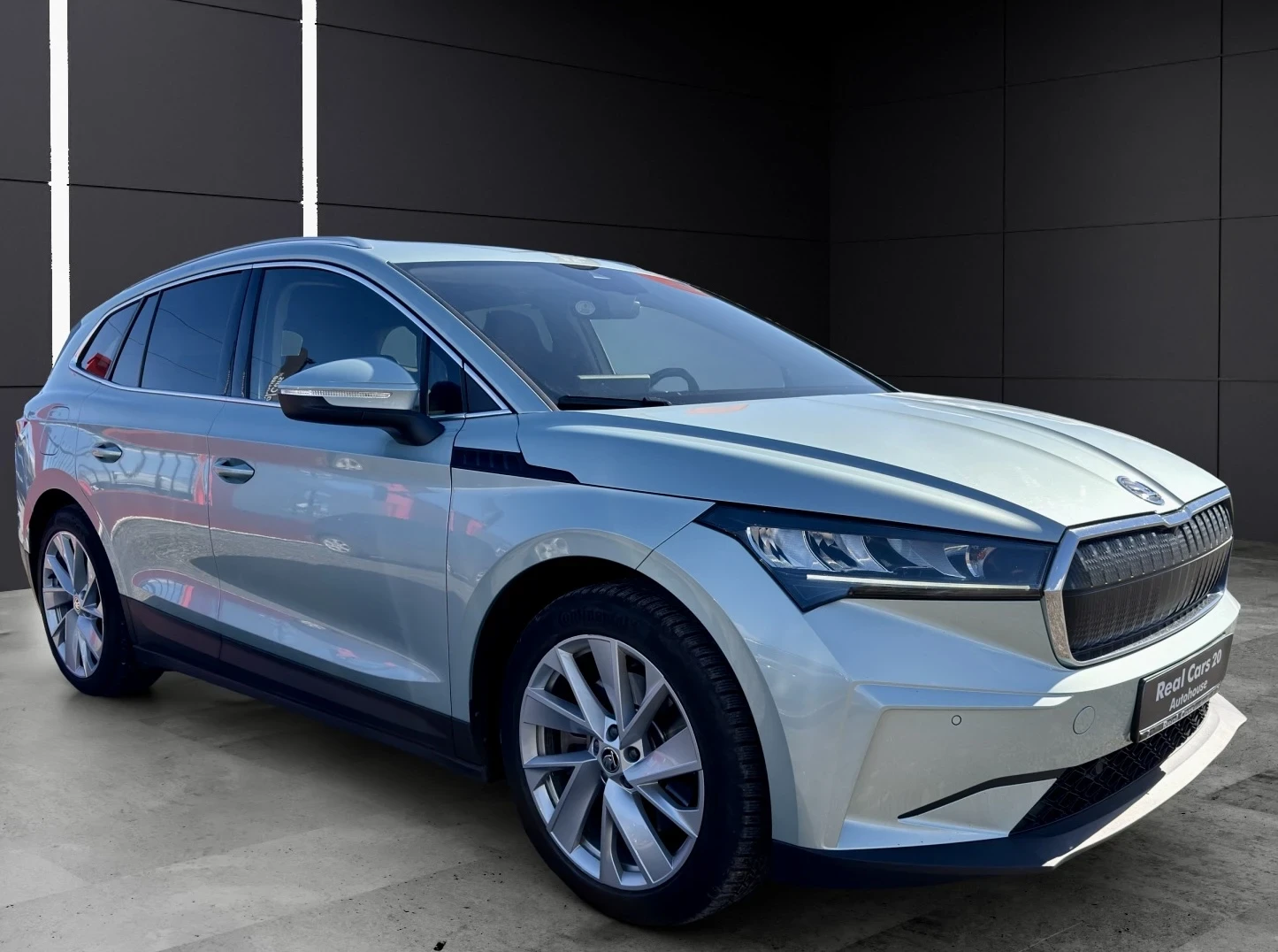 Skoda Enyaq 80* ТЕРМОПОМПА* DEISTR* KEYLESS* CAMERA*  - изображение 7 | Auto.bg Skoda Enyaq 80* ТЕРМОПОМПА* DEISTR* KEYLESS* CAMERA*  - изображение 7