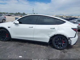 Tesla Model Y Awd/Long Range Dual Motor All-Wheel Drive | Auto.bg — изображение 11 Tesla Model Y Awd/Long Range Dual Motor All-Wheel Drive | Auto.bg — изображение 11