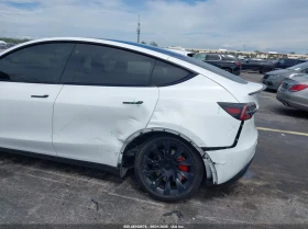 Tesla Model Y Awd/Long Range Dual Motor All-Wheel Drive | Auto.bg — изображение 6 Tesla Model Y Awd/Long Range Dual Motor All-Wheel Drive | Auto.bg — изображение 6