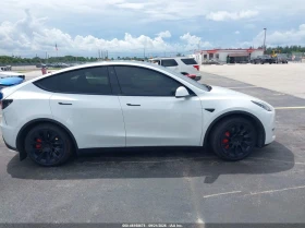 Tesla Model Y Awd/Long Range Dual Motor All-Wheel Drive | Auto.bg — изображение 13 Tesla Model Y Awd/Long Range Dual Motor All-Wheel Drive | Auto.bg — изображение 13