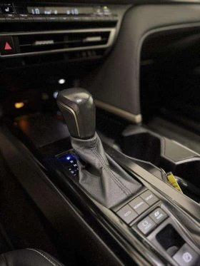 Toyota Camry * 2.5 Hybrid SE HYBRID | ADAPTIVE CRUISE | CARPLAY | Auto.bg — изображение 15 Toyota Camry * 2.5 Hybrid SE HYBRID | ADAPTIVE CRUISE | CARPLAY | Auto.bg — изображение 15
