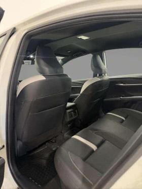 Toyota Camry * 2.5 Hybrid SE HYBRID | ADAPTIVE CRUISE | CARPLAY | Auto.bg — изображение 17 Toyota Camry * 2.5 Hybrid SE HYBRID | ADAPTIVE CRUISE | CARPLAY | Auto.bg — изображение 17