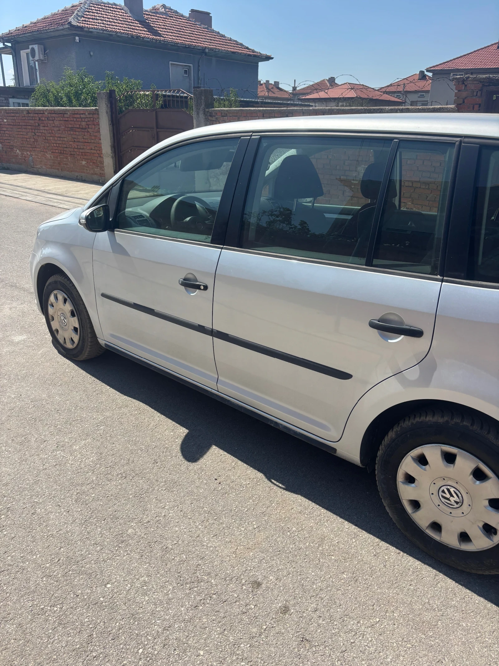VW Touran  - изображение 5 | Auto.bg VW Touran  - изображение 5