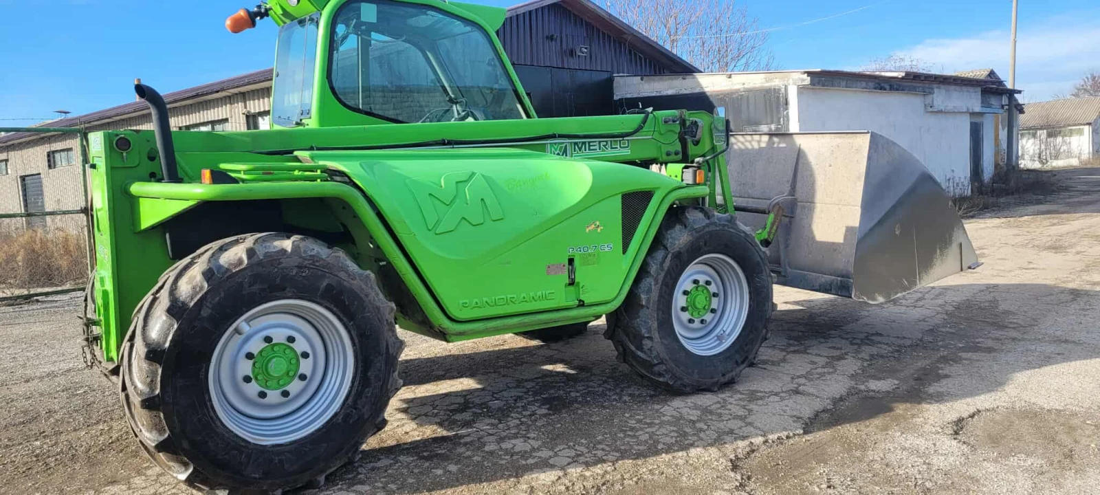 Телескопичен товарач Merlo P 40.7 - изображение 4 | Auto.bg Телескопичен товарач Merlo P 40.7 - изображение 4