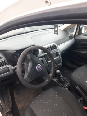 Fiat Punto 1.3 m-jet НА ЧАСТИ - 11 лв. / 5.62 € - 75783575 3 | Car24.bg Fiat Punto 1.3 m-jet НА ЧАСТИ - 11 лв. / 5.62 € - 75783575 3