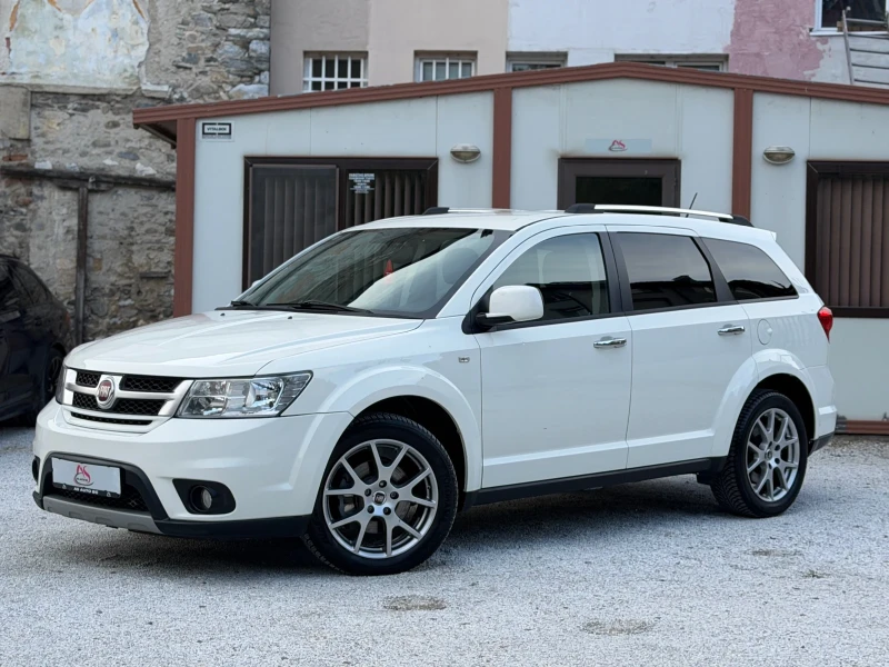 Fiat Freemont 2.0D* AWD* 6+ 1* KEYLESS* AUTOMATIC* CAMERA* KOJA - 5900 € - 78515395 1 | Car24.bg Fiat Freemont 2.0D* AWD* 6+ 1* KEYLESS* AUTOMATIC* CAMERA* KOJA - 5900 € - 78515395 1