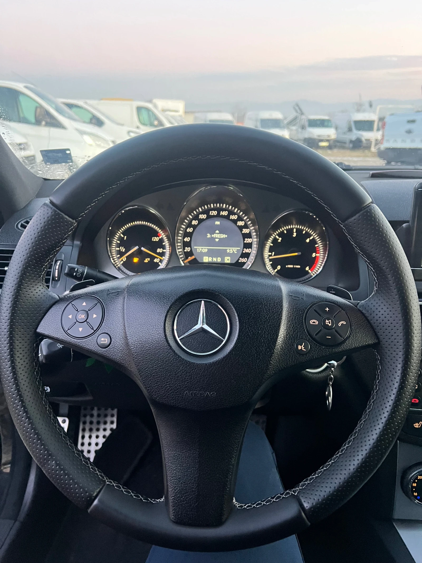 Mercedes-Benz C 220 2.2 Cdi AMG.  - изображение 8 | Auto.bg Mercedes-Benz C 220 2.2 Cdi AMG.  - изображение 8