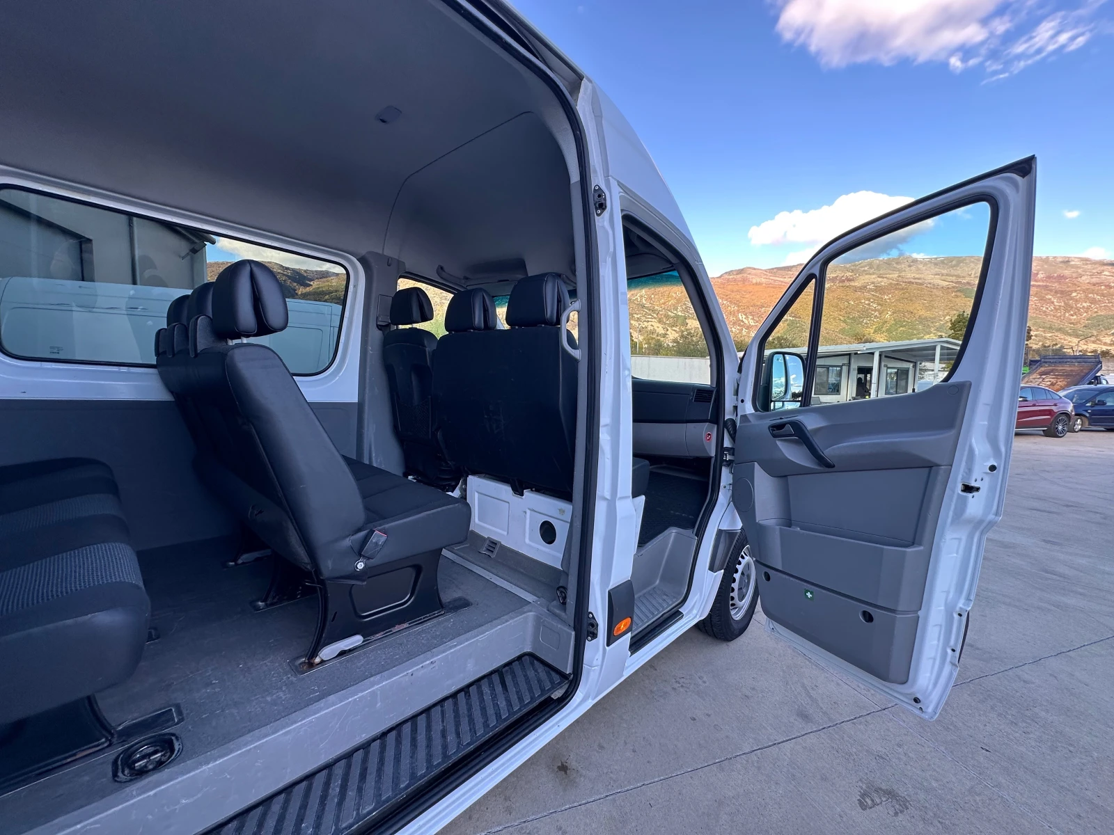 Mercedes-Benz Sprinter 316 9-Местен!FULL!ТОП!КЛИМА! - изображение 7 | Auto.bg Mercedes-Benz Sprinter 316 9-Местен!FULL!ТОП!КЛИМА! - изображение 7