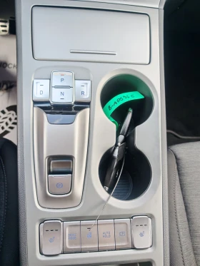 Hyundai Kona 64KWh/PRIME/ГАРАНЦИЯ/SOH100%/BLUELINK/2023г. | Auto.bg — изображение 13 Hyundai Kona 64KWh/PRIME/ГАРАНЦИЯ/SOH100%/BLUELINK/2023г. | Auto.bg — изображение 13