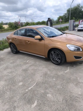 Снимка Volvo S60