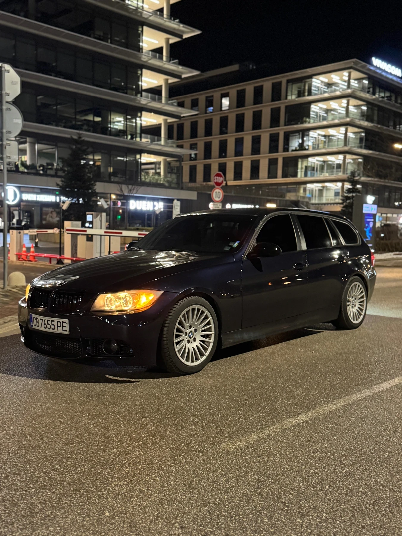 BMW 320 undefined | Auto.bg — изображение 1 BMW 320 undefined | Auto.bg — изображение 1