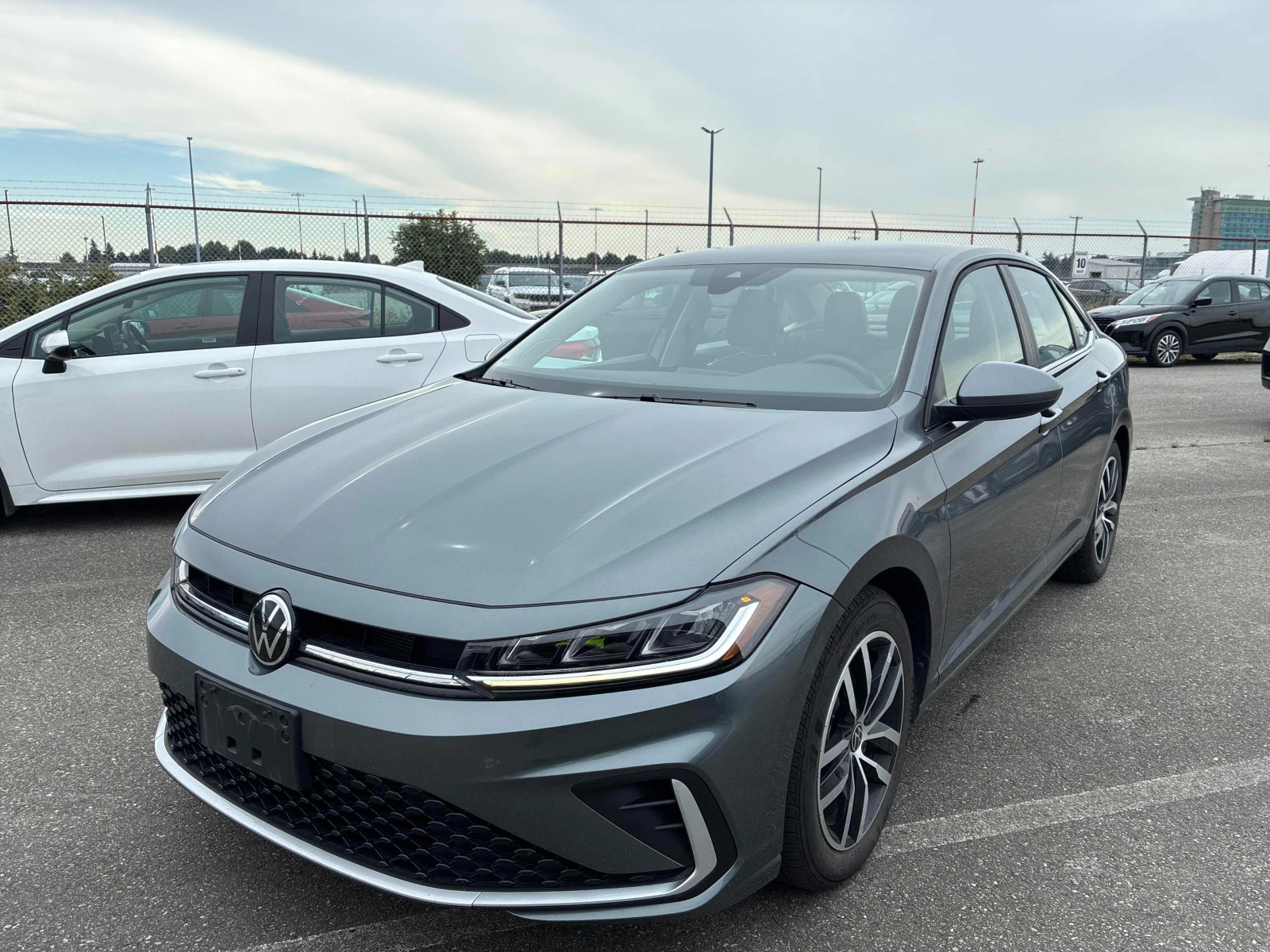 VW Jetta * Подгрев* Камера* CARPLAY* Адаптивен круиз | Auto.bg — изображение 1 VW Jetta * Подгрев* Камера* CARPLAY* Адаптивен круиз | Auto.bg — изображение 1