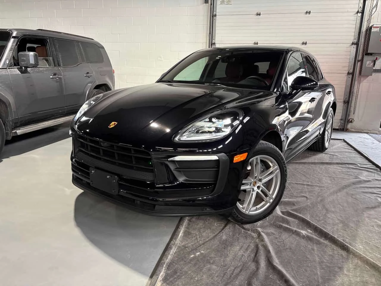Porsche Macan * AWD * CARFAX * BOSE * ОБДУХВАНЕ * КЛИП НА МОТОРА | Auto.bg — изображение 1 Porsche Macan * AWD * CARFAX * BOSE * ОБДУХВАНЕ * КЛИП НА МОТОРА | Auto.bg — изображение 1
