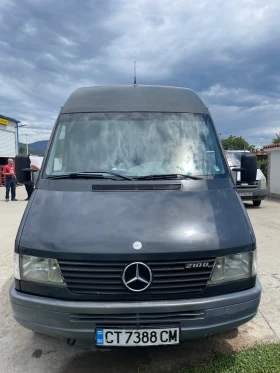 Mercedes-Benz Sprinter 210