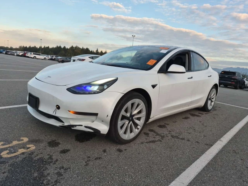 Tesla Model 3 * CARFAX * - 18999 € - 21027436 1 | Car24.bg Tesla Model 3 * CARFAX * - 18999 € - 21027436 1