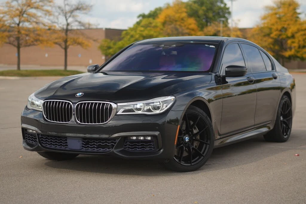 BMW 750 xDrive * АвтоКредит * (ЦЕНА ДО БГ) | Auto.bg — изображение 1 BMW 750 xDrive * АвтоКредит * (ЦЕНА ДО БГ) | Auto.bg — изображение 1