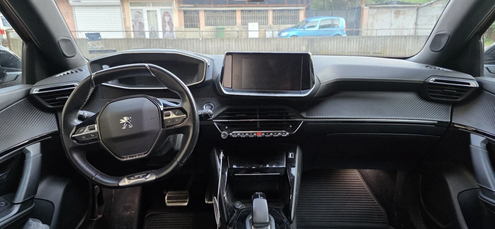 Peugeot 2008 2.0 Електричка - изображение 8 | Auto.bg Peugeot 2008 2.0 Електричка - изображение 8