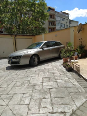 Alfa Romeo 159 sportwagon 1.9jtdm - 1000 € / 1955.83 лв. - 48751616 6 | Car24.bg Alfa Romeo 159 sportwagon 1.9jtdm - 1000 € / 1955.83 лв. - 48751616 6