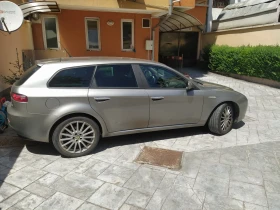 Alfa Romeo 159 sportwagon 1.9jtdm - 1000 € / 1955.83 лв. - 48751616 8 | Car24.bg Alfa Romeo 159 sportwagon 1.9jtdm - 1000 € / 1955.83 лв. - 48751616 8