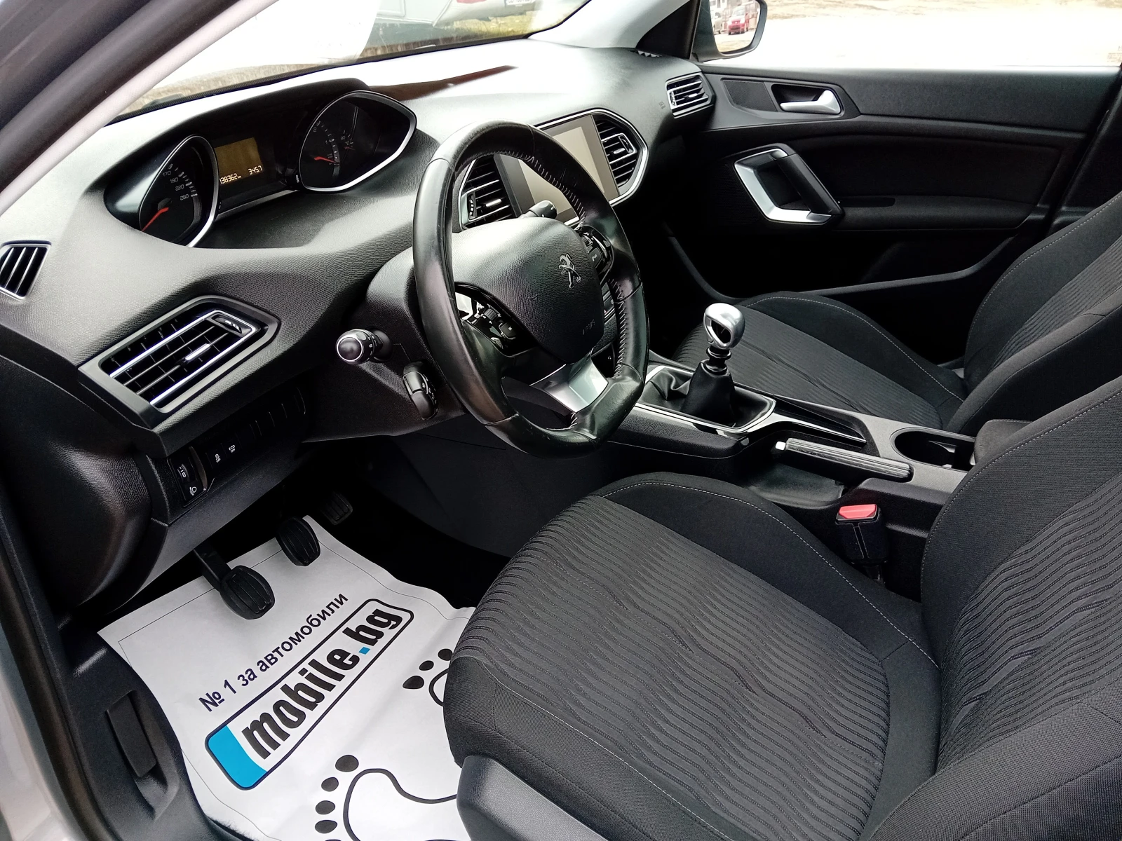 Peugeot 308 1.6 HDi (KATO НОВА) ЛИЗИНГ  EURO 6 !!! - изображение 10 | Auto.bg Peugeot 308 1.6 HDi (KATO НОВА) ЛИЗИНГ  EURO 6 !!! - изображение 10