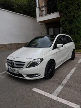Снимка Mercedes-Benz B 220