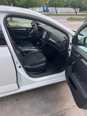 Renault Megane 1.5 DCI INTENSE Sedan - 17200 € / 33640.28 лв. - 37362847 8 | Car24.bg Renault Megane 1.5 DCI INTENSE Sedan - 17200 € / 33640.28 лв. - 37362847 8