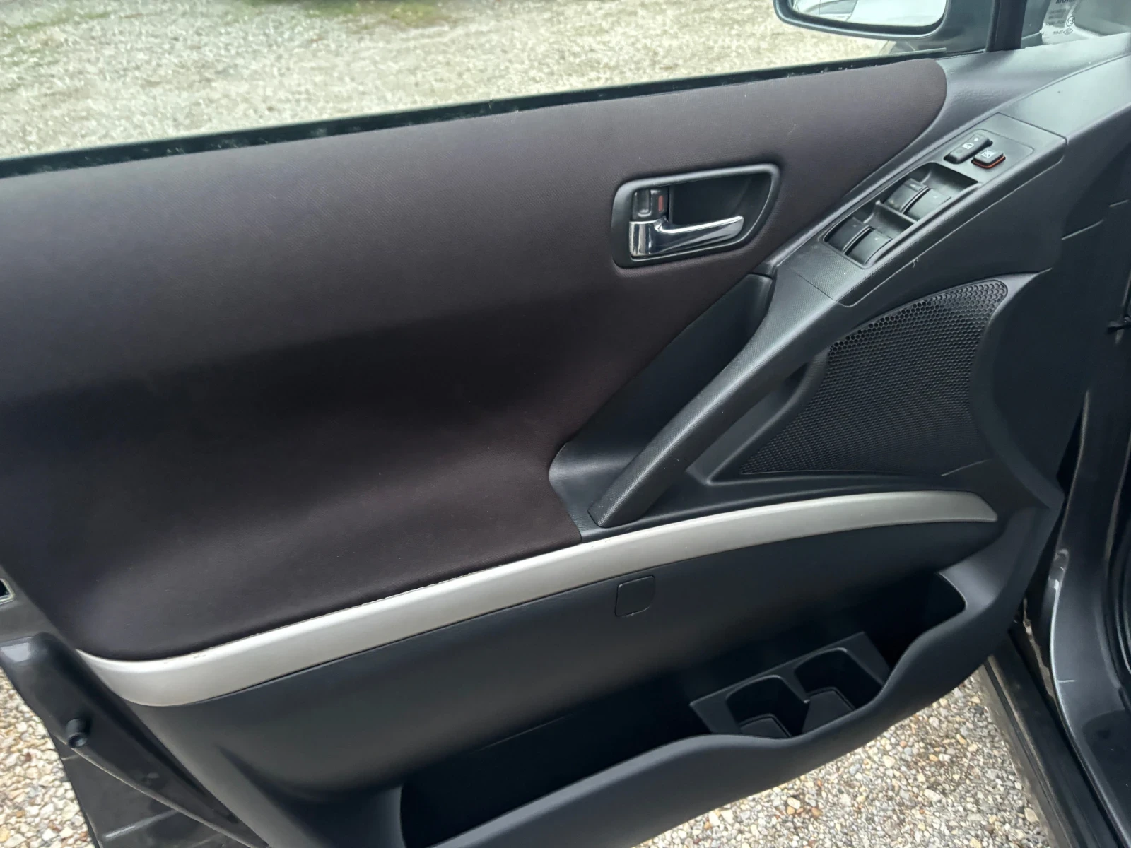 Toyota Corolla verso 2009+ 2.2* 136+ ФЕЙС+ 6ск+ ИТАЛИЯ - изображение 8 | Auto.bg Toyota Corolla verso 2009+ 2.2* 136+ ФЕЙС+ 6ск+ ИТАЛИЯ - изображение 8