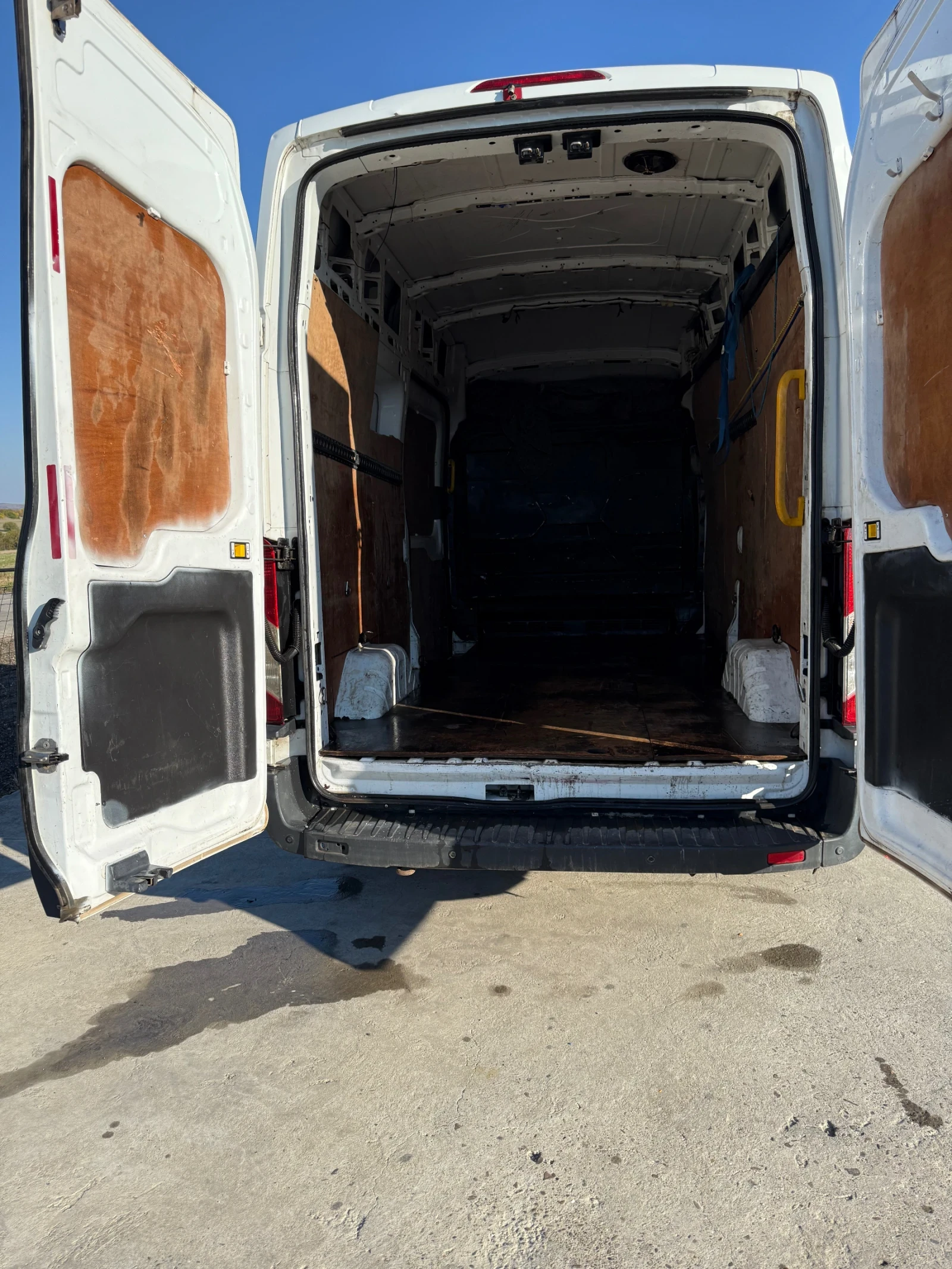 Ford Transit  - изображение 10 | Auto.bg Ford Transit  - изображение 10
