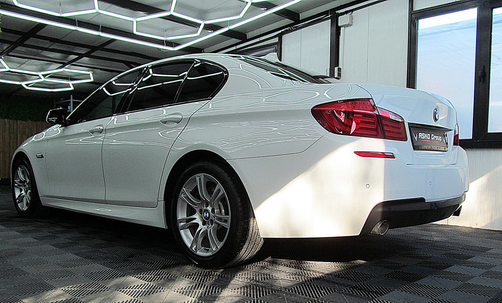 BMW 535 M-paket/INDIVIDUAL// Keyless/СОБСТВЕН ЛИЗИНГ - изображение 4 | Auto.bg BMW 535 M-paket/INDIVIDUAL// Keyless/СОБСТВЕН ЛИЗИНГ - изображение 4