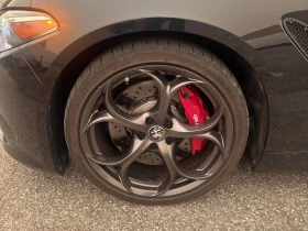 Alfa Romeo Giulia Quadrifoglio* КОЖА* ПОДГРЕВ* КАРБОН* | Auto.bg — изображение 7 Alfa Romeo Giulia Quadrifoglio* КОЖА* ПОДГРЕВ* КАРБОН* | Auto.bg — изображение 7