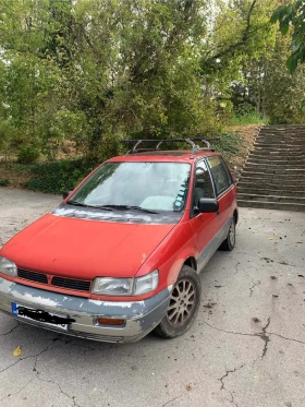 Mitsubishi Space runner