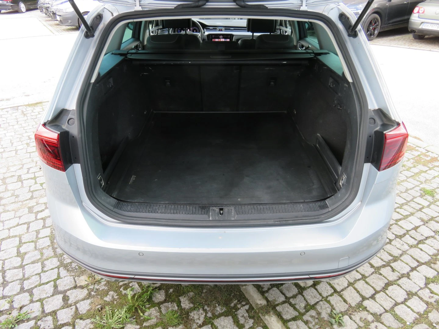 VW Passat 2.0TDI SCR 4MOT DSG - изображение 7 | Auto.bg VW Passat 2.0TDI SCR 4MOT DSG - изображение 7
