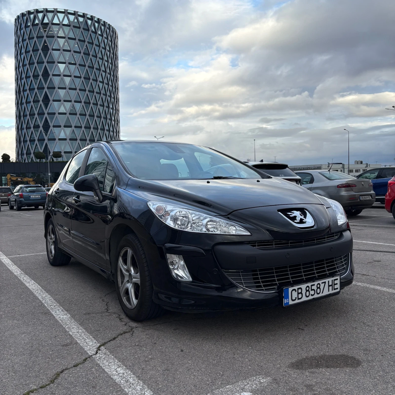 Peugeot 308 1.6L Turbo Panorama - изображение 2 | Auto.bg Peugeot 308 1.6L Turbo Panorama - изображение 2