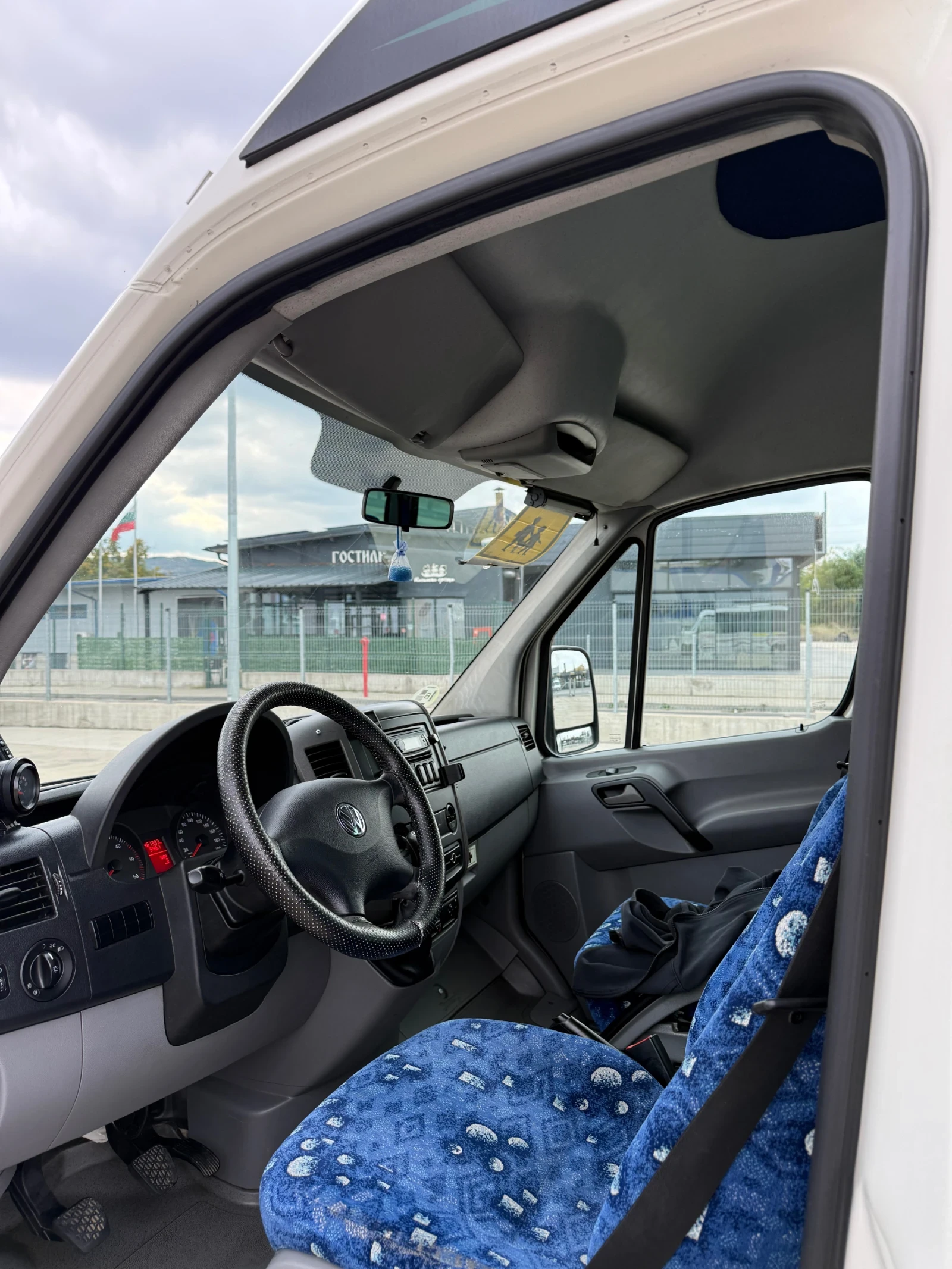 VW Crafter 23 места, печка, Клима!!! - изображение 6 | Auto.bg VW Crafter 23 места, печка, Клима!!! - изображение 6