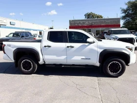 Toyota Tacoma * TRD Sport Premium Package * CARFAX * | Auto.bg — изображение 9 Toyota Tacoma * TRD Sport Premium Package * CARFAX * | Auto.bg — изображение 9