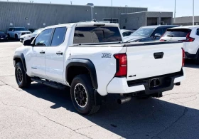 Toyota Tacoma * TRD Sport Premium Package * CARFAX * | Auto.bg — изображение 6 Toyota Tacoma * TRD Sport Premium Package * CARFAX * | Auto.bg — изображение 6