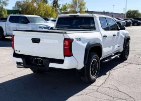 Toyota Tacoma * TRD Sport Premium Package * CARFAX * | Auto.bg — изображение 8 Toyota Tacoma * TRD Sport Premium Package * CARFAX * | Auto.bg — изображение 8