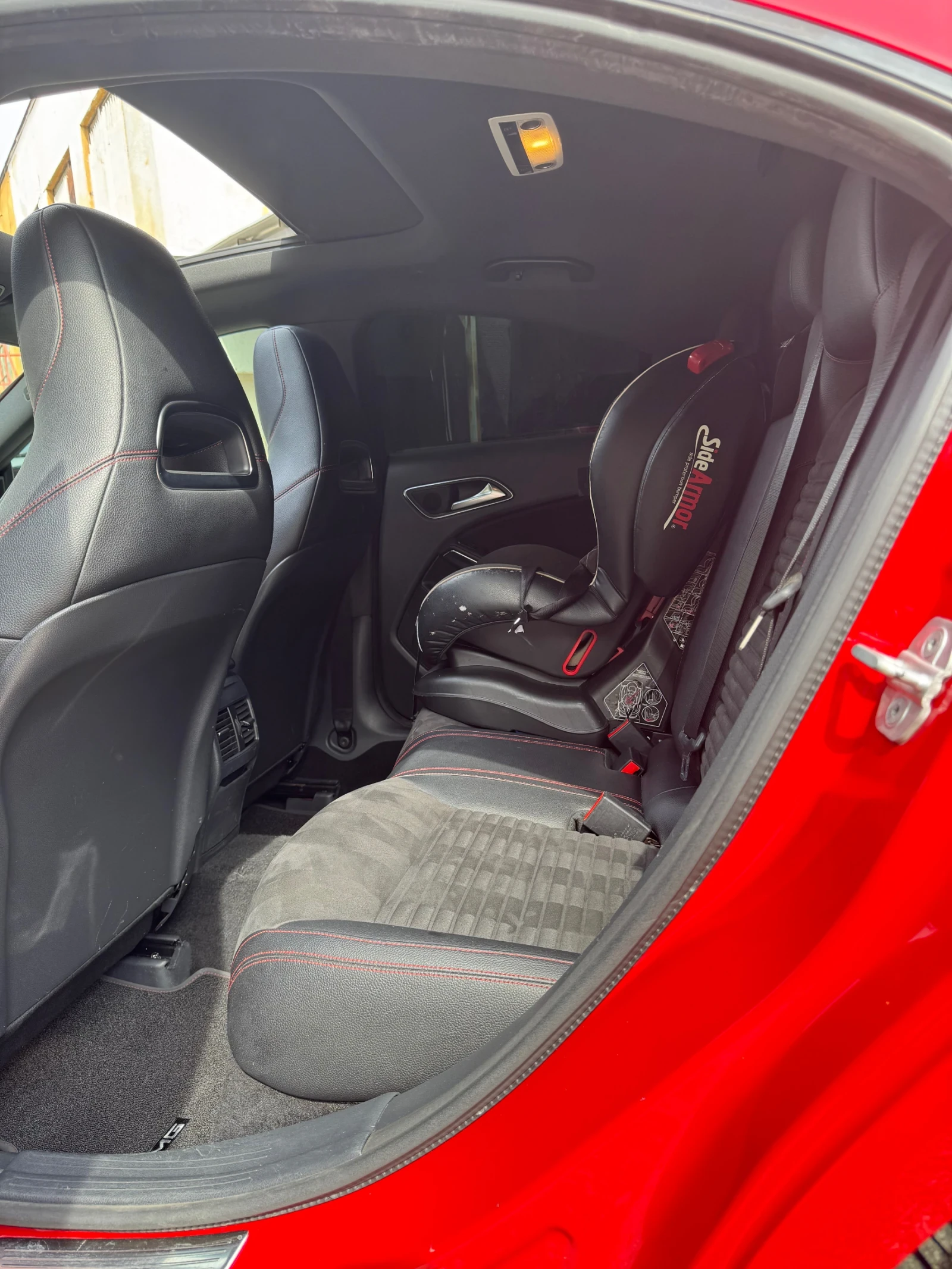 Mercedes-Benz CLA 220 * * AMG* * F1* * PODGREV* * PANORAMA* * AUTOMAT - изображение 8 | Auto.bg Mercedes-Benz CLA 220 * * AMG* * F1* * PODGREV* * PANORAMA* * AUTOMAT - изображение 8