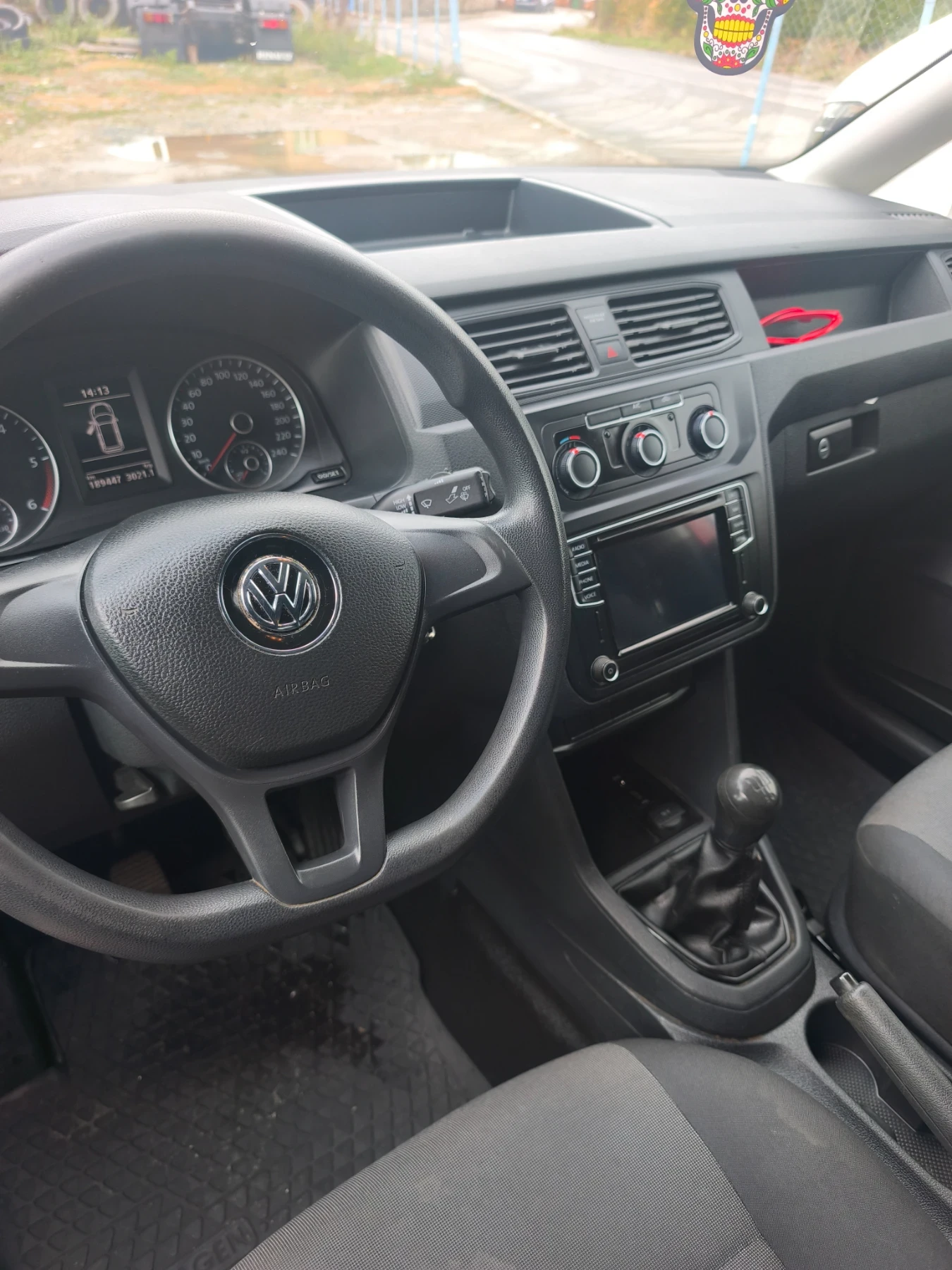 VW Caddy 1.6 Diesel  - изображение 4 | Auto.bg VW Caddy 1.6 Diesel  - изображение 4