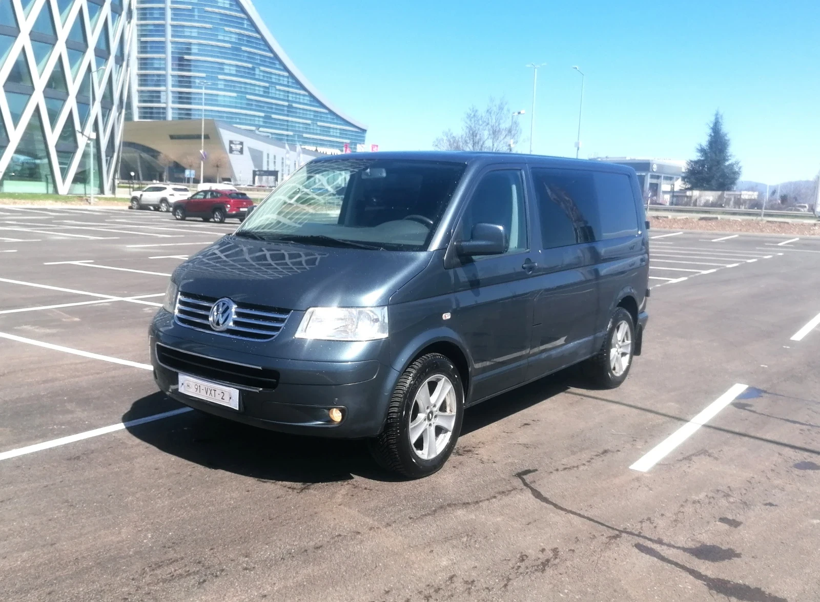 VW T5 2.5 5+ 1 места Клима Нави | Auto.bg — изображение 1 VW T5 2.5 5+ 1 места Клима Нави | Auto.bg — изображение 1