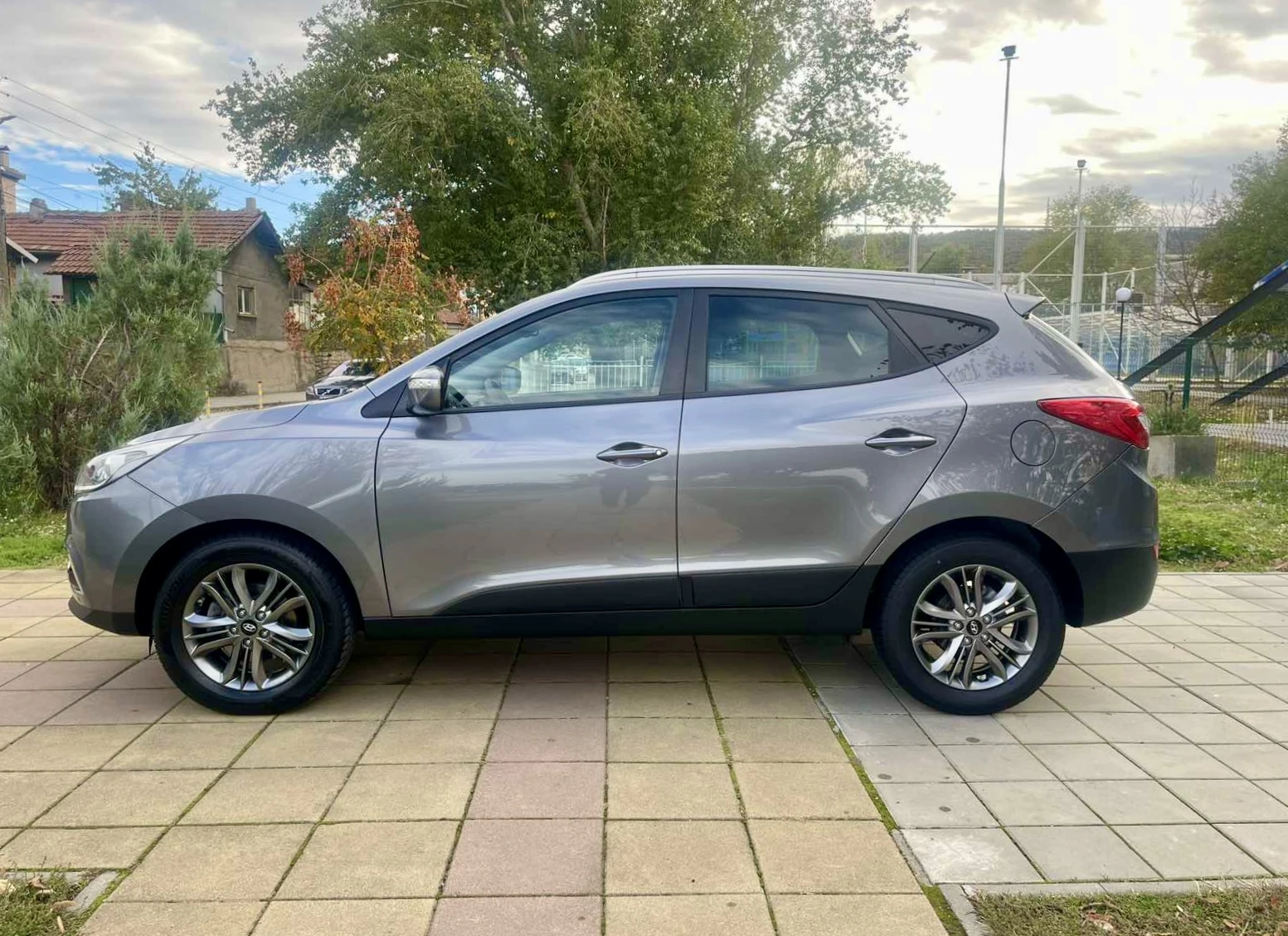 Hyundai IX35 Facelift* LED* Euro 5b*  - изображение 4 | Auto.bg Hyundai IX35 Facelift* LED* Euro 5b*  - изображение 4