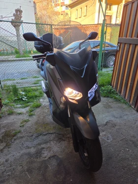 Yamaha X-max 250
