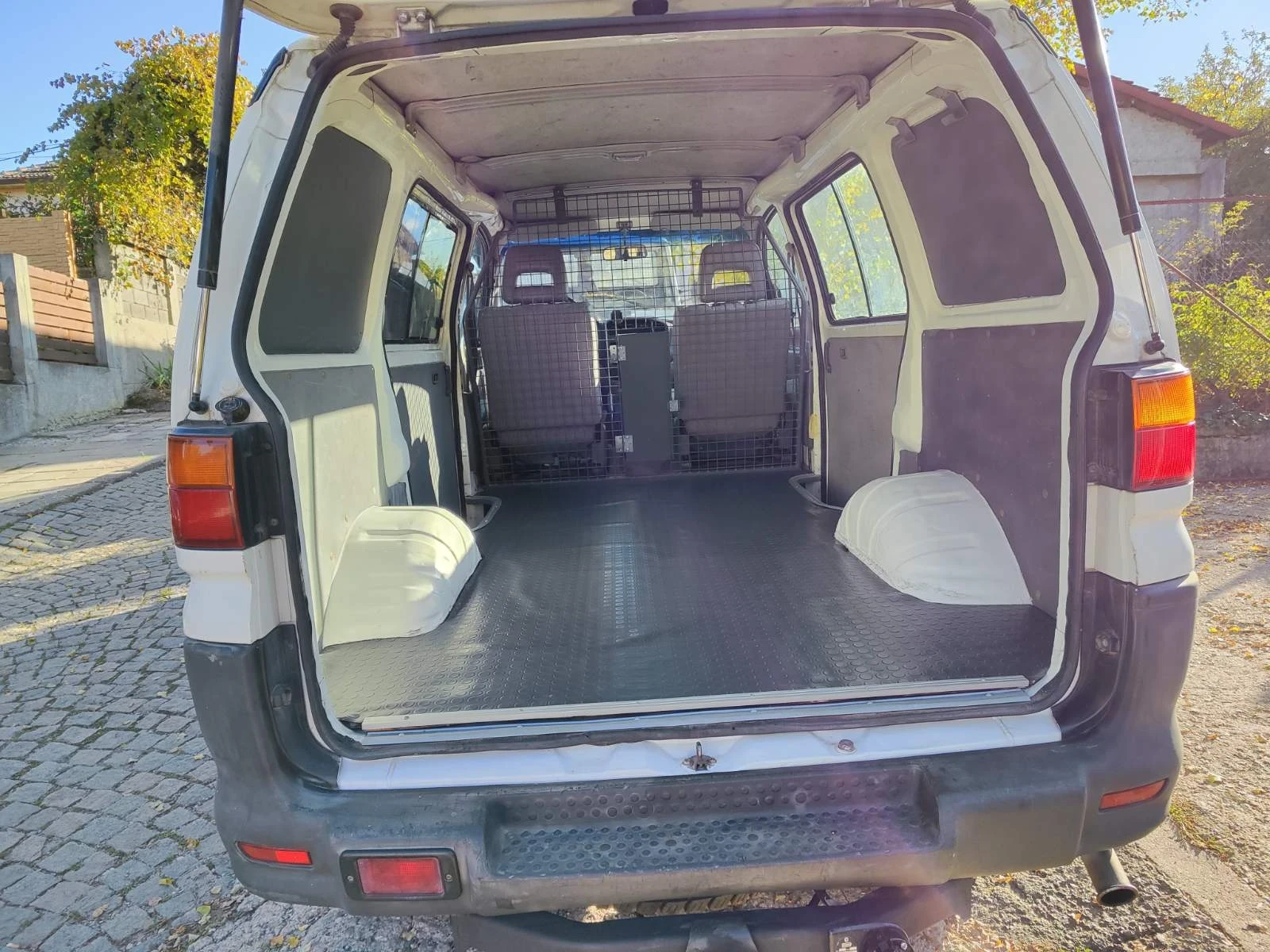 Mitsubishi L200 L 400 4x4 - изображение 5 | Auto.bg Mitsubishi L200 L 400 4x4 - изображение 5