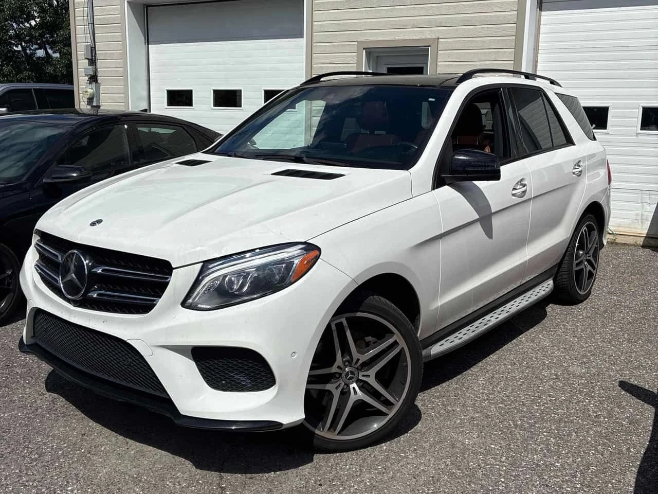 Mercedes-Benz GLE 400 4MATIC* DISTRONIC* 360КАМЕРИ* ПАНОРАМА* | Auto.bg — изображение 1 Mercedes-Benz GLE 400 4MATIC* DISTRONIC* 360КАМЕРИ* ПАНОРАМА* | Auto.bg — изображение 1