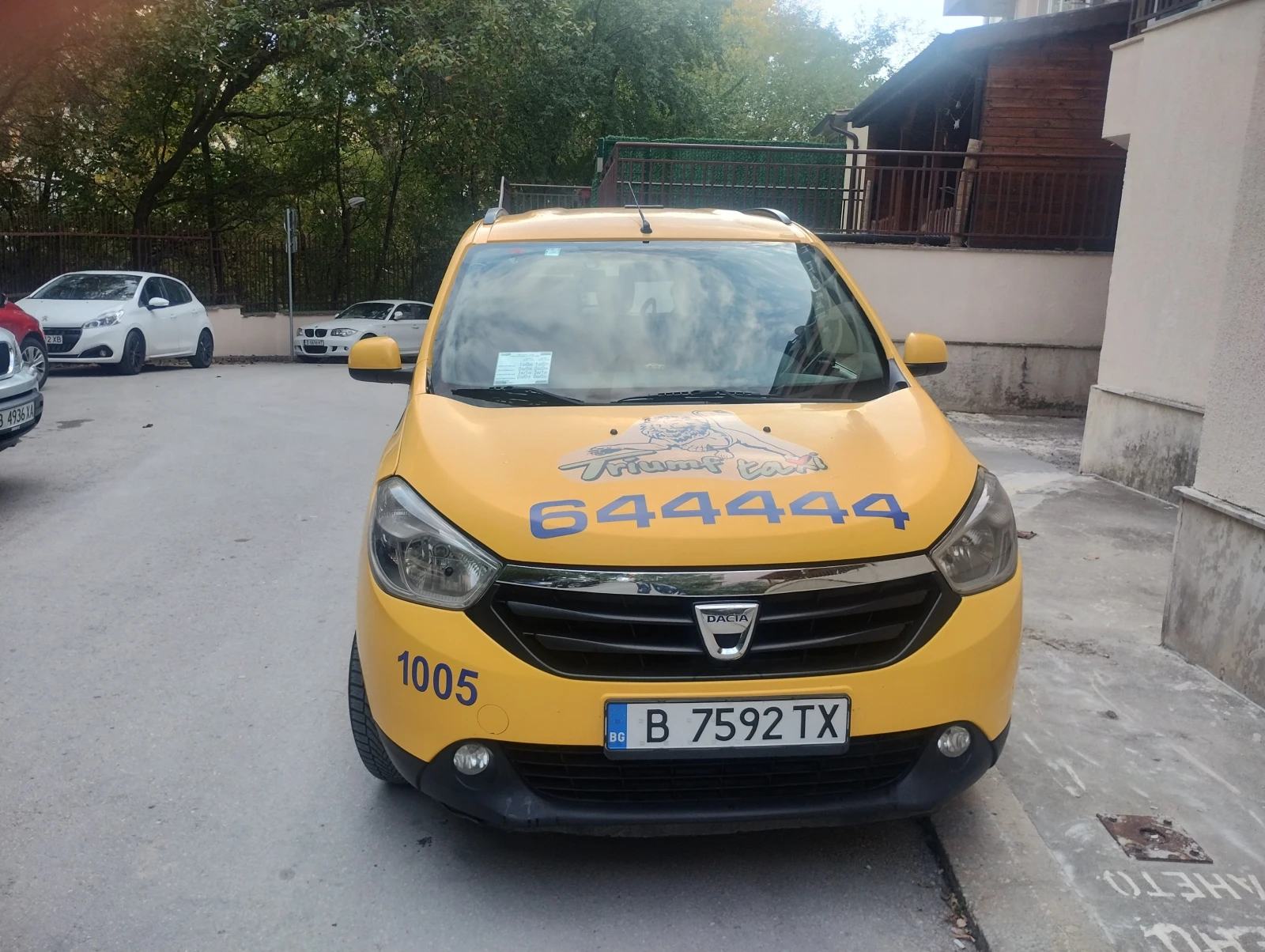 Dacia Lodgy  - изображение 2 | Auto.bg Dacia Lodgy  - изображение 2