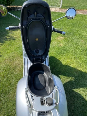 Vespa GTS 200GT | Auto.bg — изображение 9 Vespa GTS 200GT | Auto.bg — изображение 9