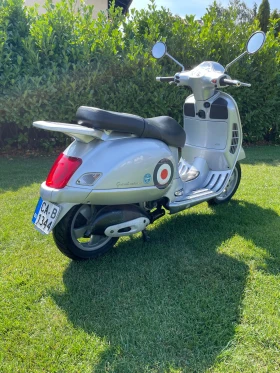 Vespa GTS 200GT | Auto.bg — изображение 10 Vespa GTS 200GT | Auto.bg — изображение 10